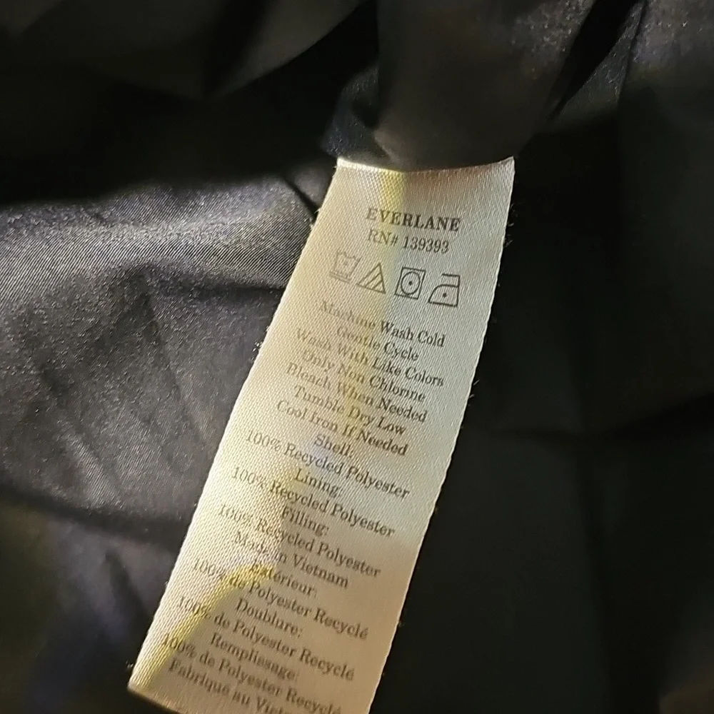 Womens Everlane Renew Puffy Puff Jacket Medium - Picture 4 of 5